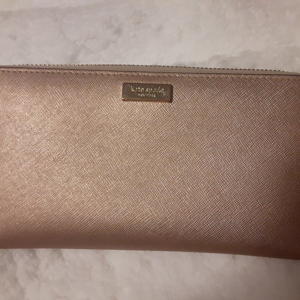 Kate Spade Champagne gold wallet